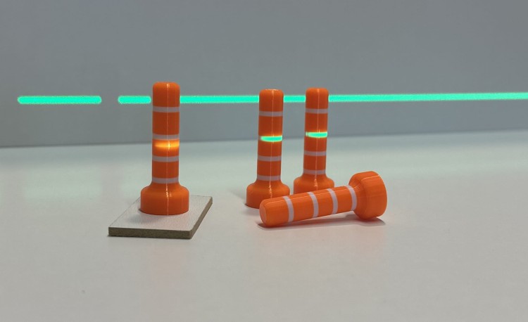 Ustawianie wysokości szafek kuchennych za pomocą laserowych pionków pomiarowych 3dek